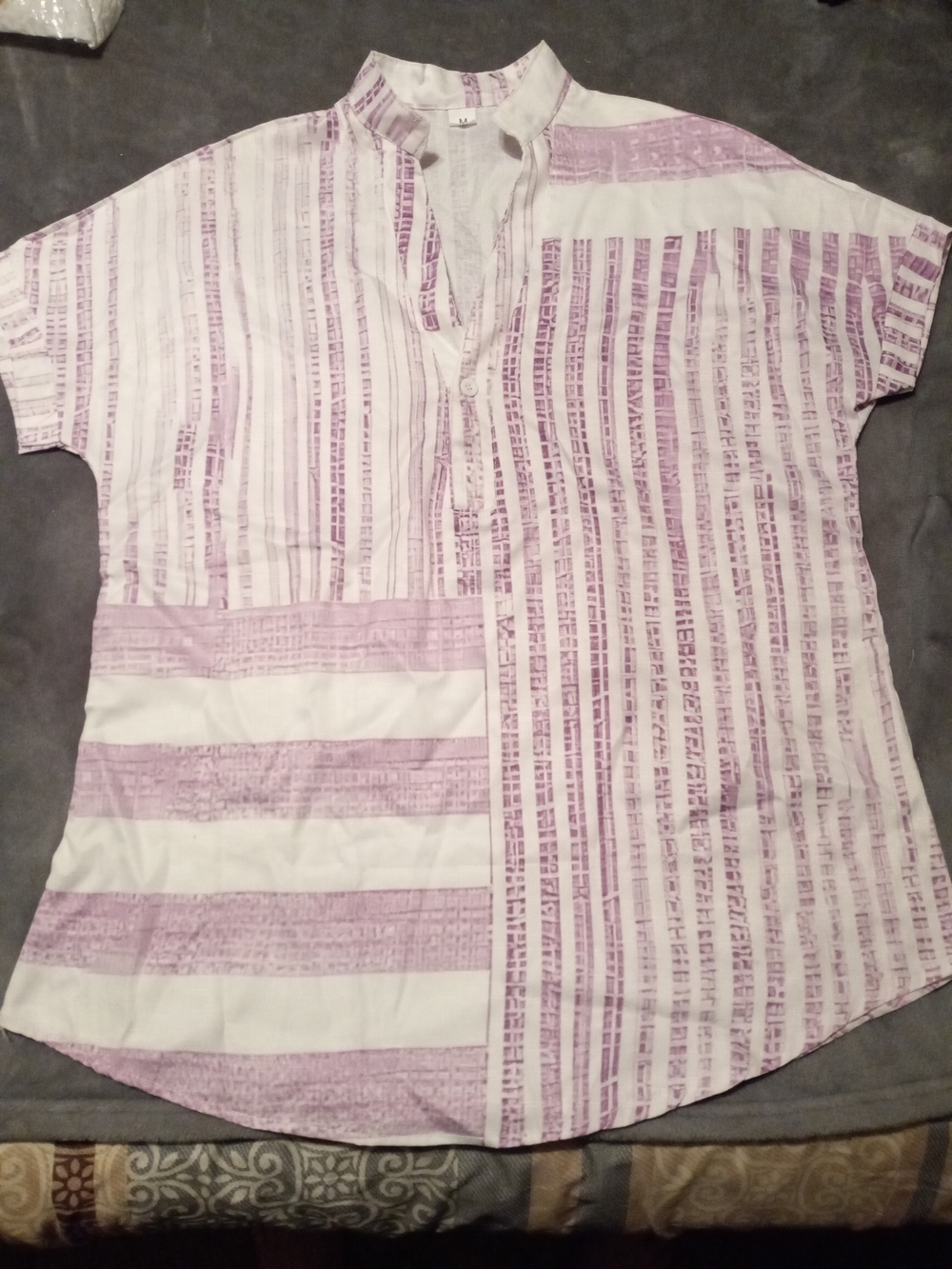 Source Unknown Light Purple and White Short Sleeve Band-Collar Shirt